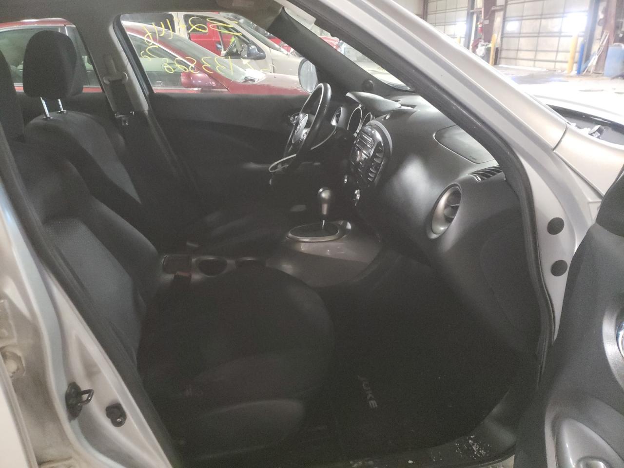 Photo 5 from auction – 2011 NISSAN JUKE S with VIN JN8AF5MV2BT026658