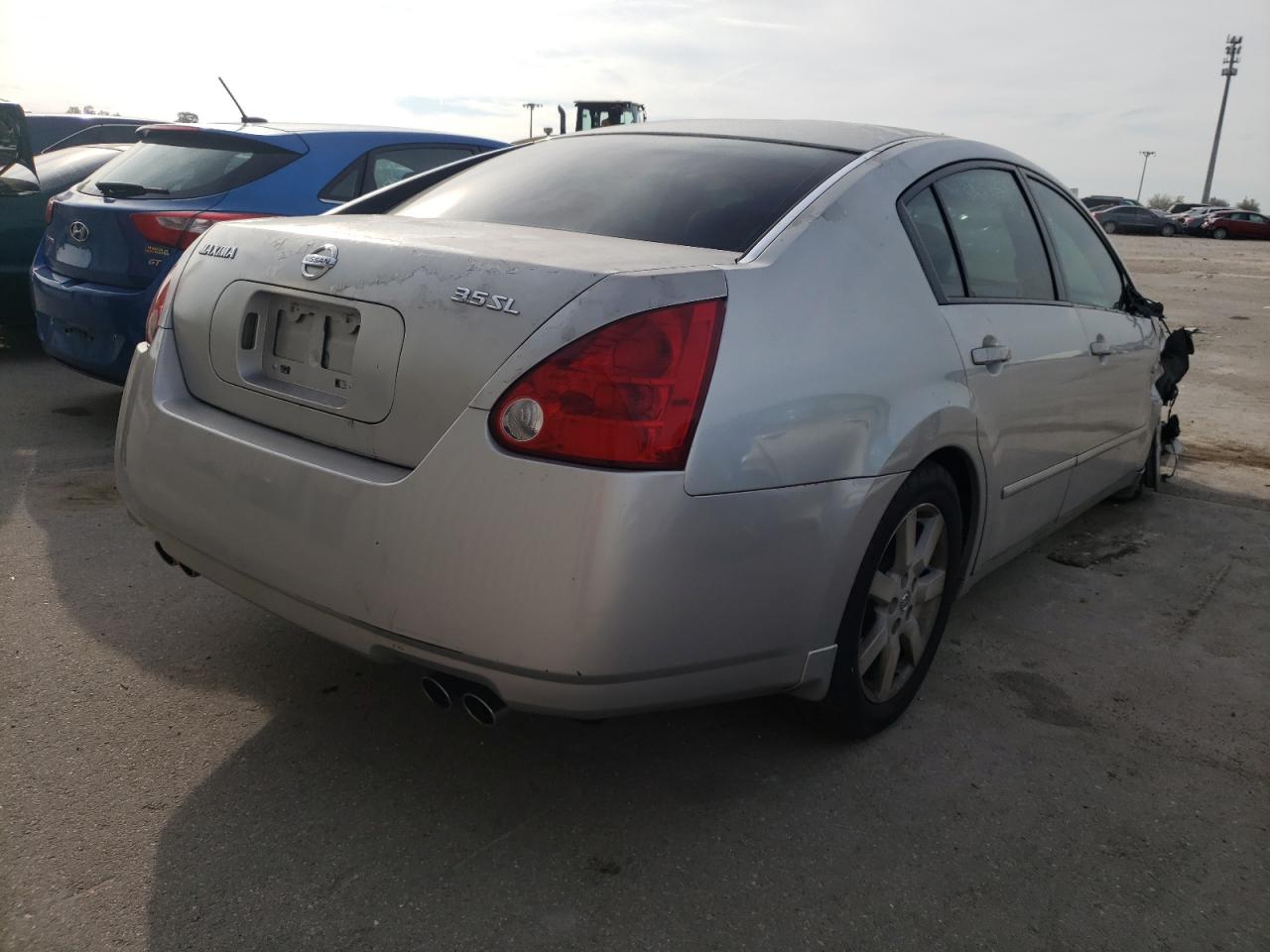 Photo 4 from auction – 2004 NISSAN MAXIMA SE with VIN 1N4BA41E64C821038