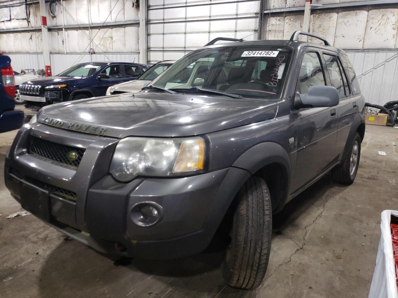 Photo 2 from auction – 2004 LAND ROVER FREELANDER with VIN SALNY22284A436077