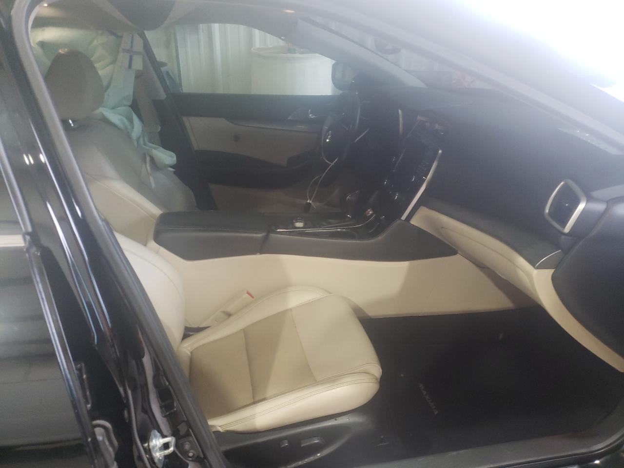 Foto 5 de la subasta – 2017 NISSAN MAXIMA 3.5 con VIN 1N4AA6AP1HC450269