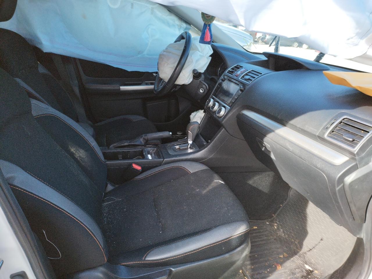 Photo 5 from auction – 2017 SUBARU CROSSTREK with VIN JF2GPADC3HH275736