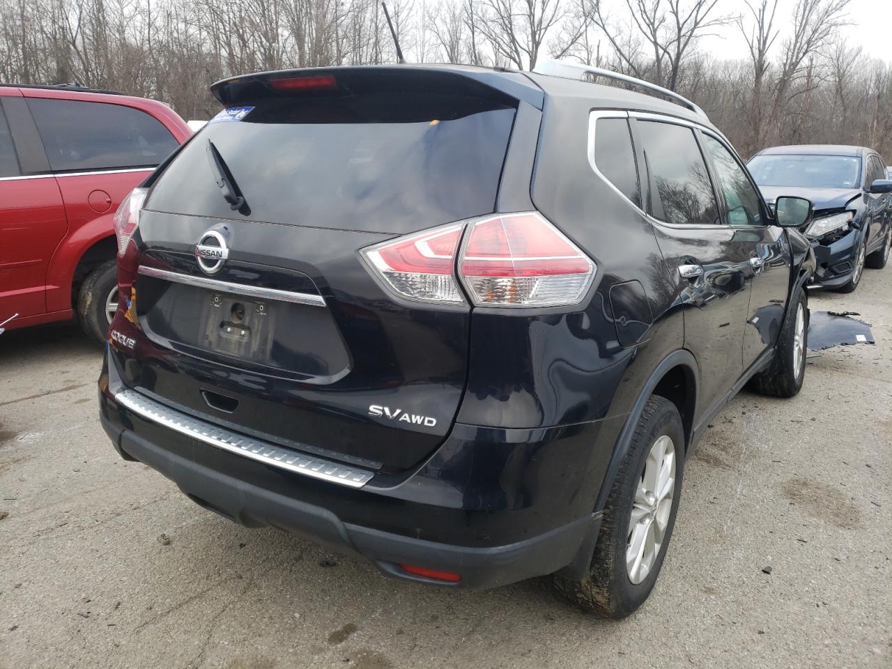 Photo 4 from auction – 2015 NISSAN ROGUE S with VIN 5N1AT2MV8FC837031