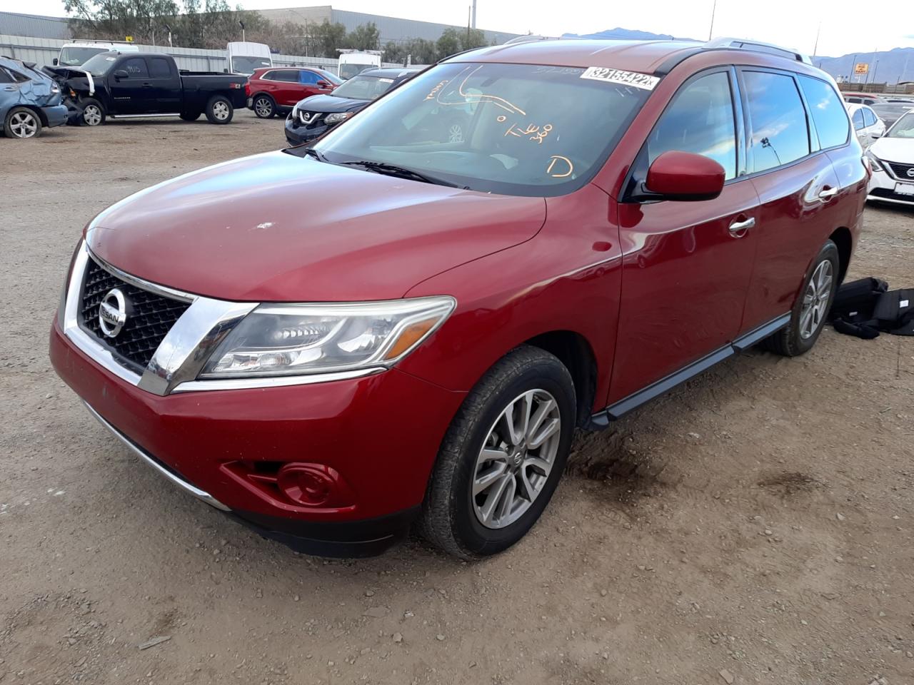 Photo 2 from auction – 2016 NISSAN PATHFINDER with VIN 5N1AR2MN1GC609002