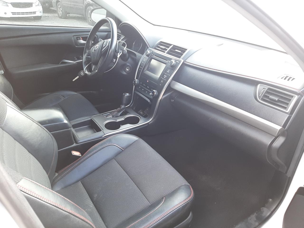Photo 5 from auction – 2017 TOYOTA CAMRY LE with VIN 4T1BF1FK8HU376449