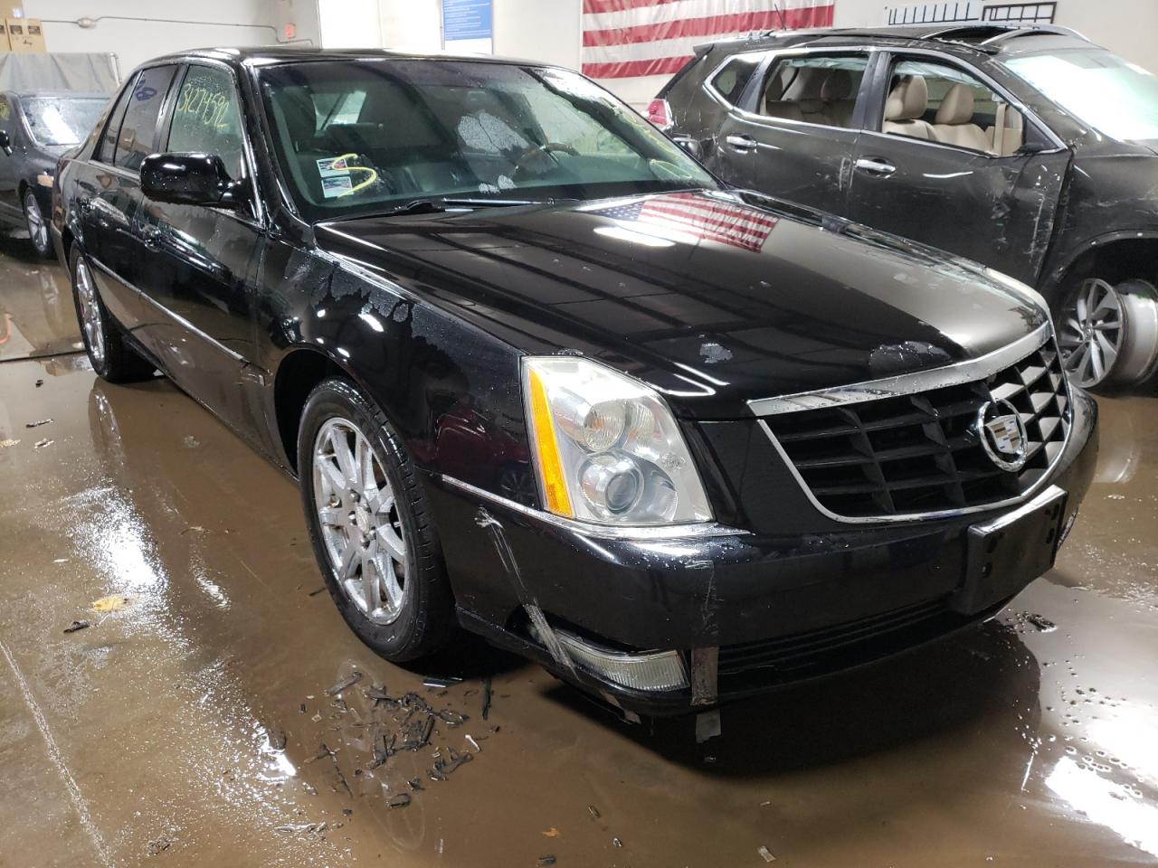 CADILLAC DTS 2007 with VIN 1G6KD579X7U226857 - Photo from auction