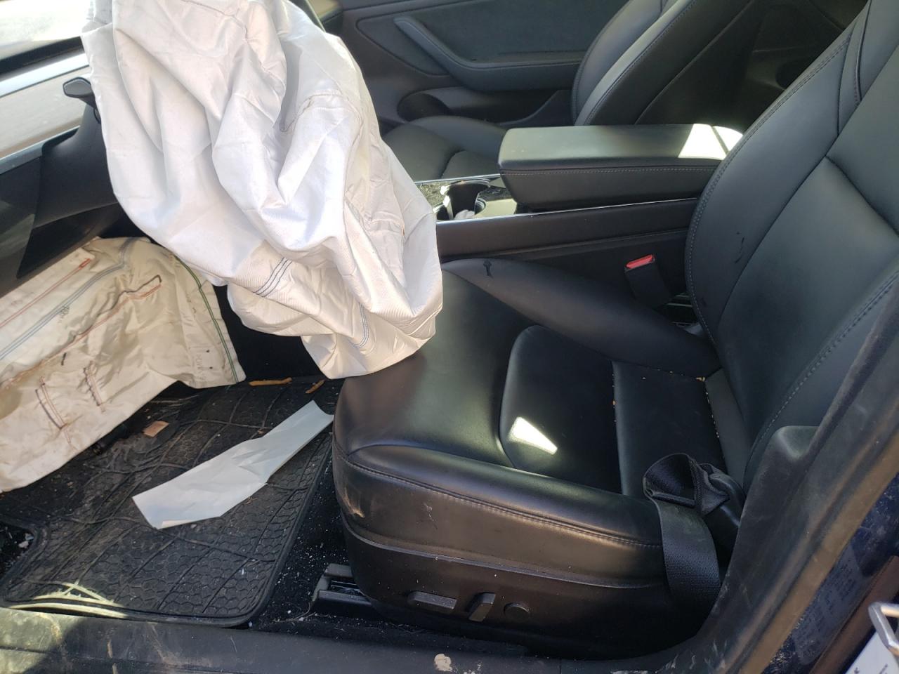 Photo 5 from auction – 2019 TESLA MODEL 3 with VIN 5YJ3E1EB6KF393103