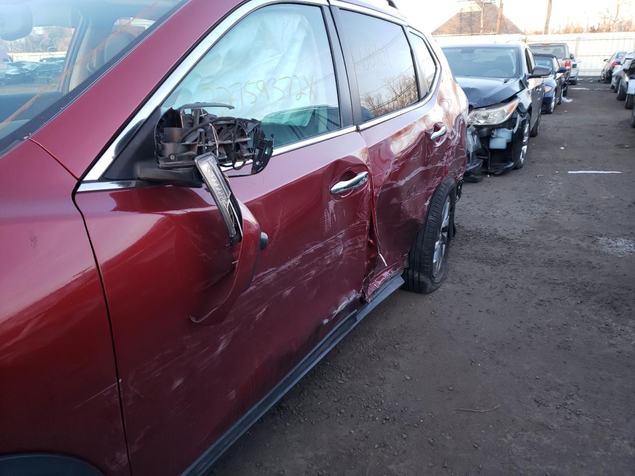Photo 9 from auction – 2015 NISSAN ROGUE S with VIN 5N1AT2MV9FC873827