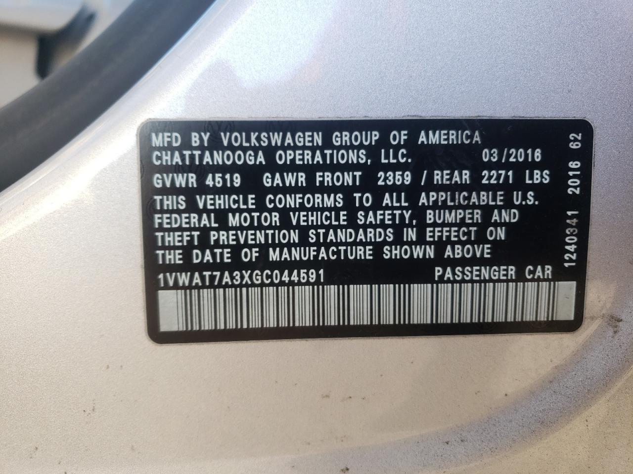 Photo 10 from auction – 2016 VOLKSWAGEN PASSAT with VIN 1VWAT7A3XGC044591