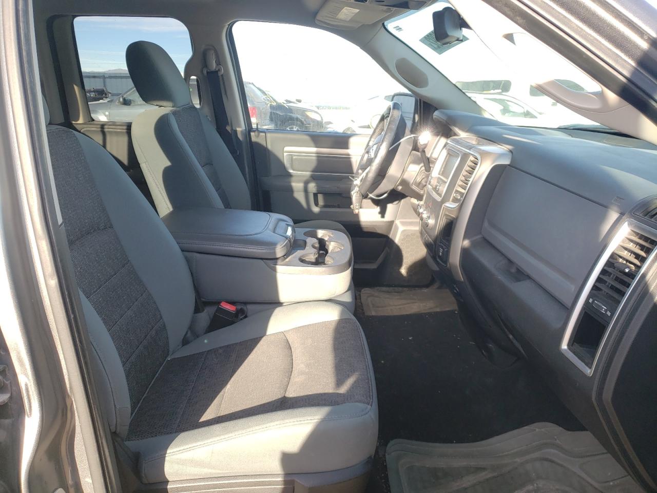 Photo 5 from auction – 2013 RAM 1500 SLT with VIN 1C6RR7GT0DS694972