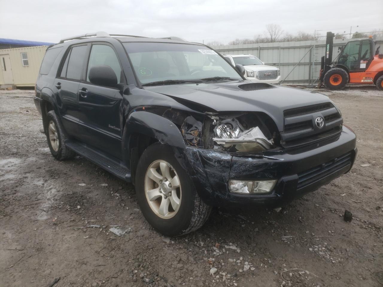 TOYOTA 4RUNNER SR 2004 with VIN JTEZU14RX40020543 - Photo from auction