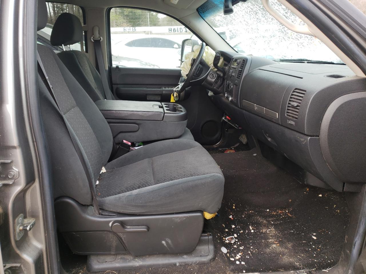 Photo 5 from auction – 2007 CHEVROLET SILVERADO with VIN 2GCFC13Y871624118