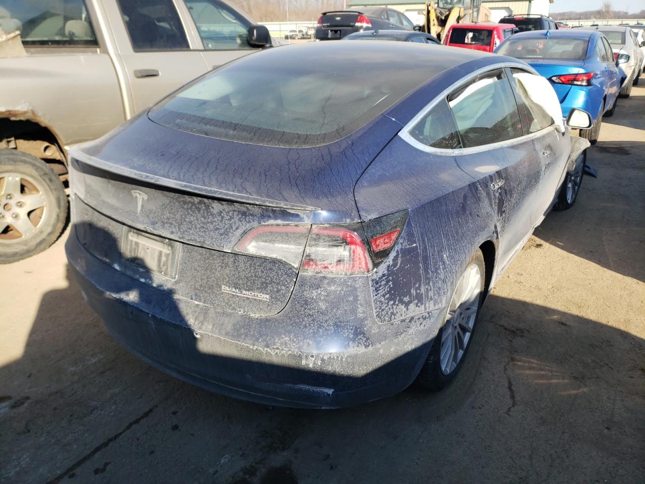 Photo 4 from auction – 2019 TESLA MODEL 3 with VIN 5YJ3E1EB6KF393103