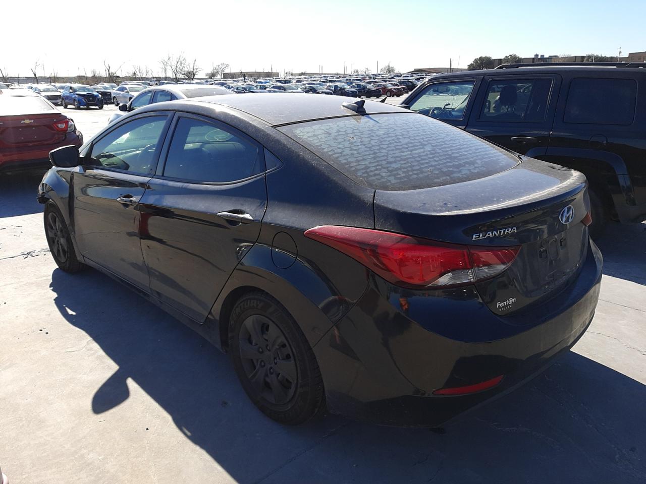 Photo 3 from auction – 2016 HYUNDAI ELANTRA with VIN KMHDH4AE8GU517055