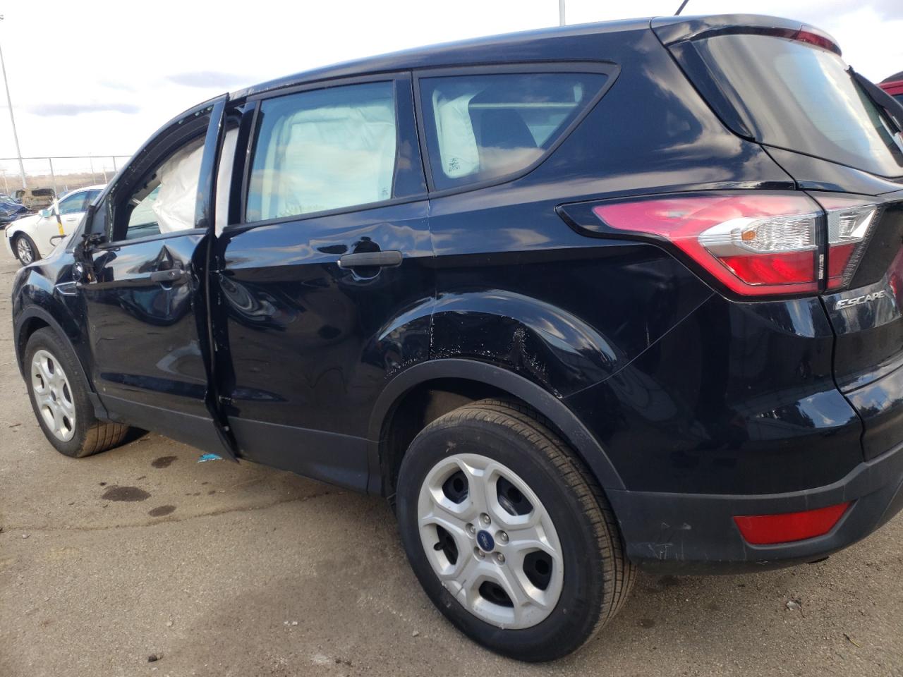 Photo 9 from auction – 2018 FORD ESCAPE S with VIN 1FMCU0F78JUB08152