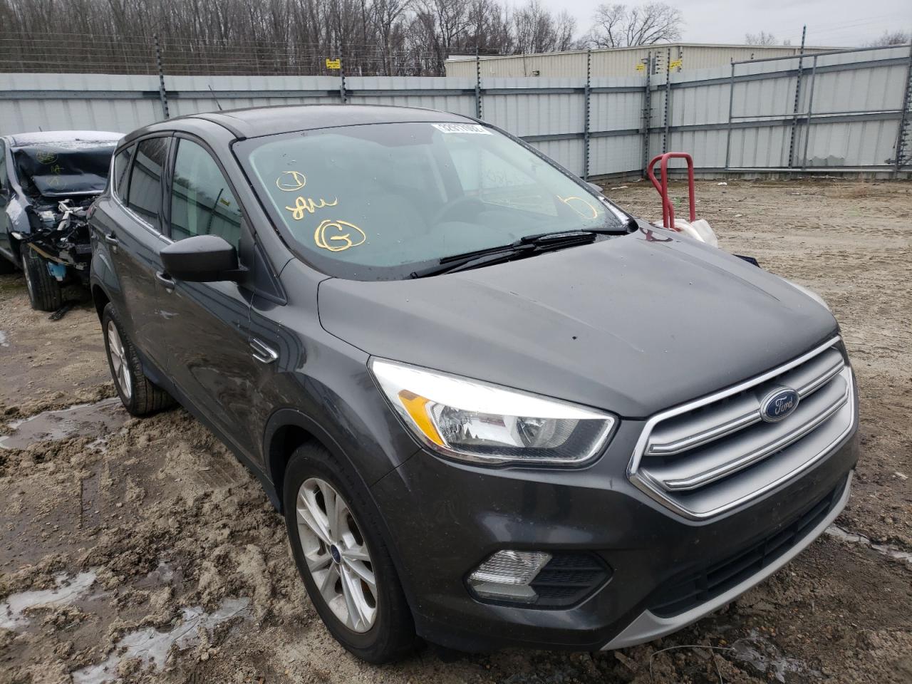 Photo 1 from auction – 2017 FORD ESCAPE SE with VIN 1FMCU0GD0HUA40489