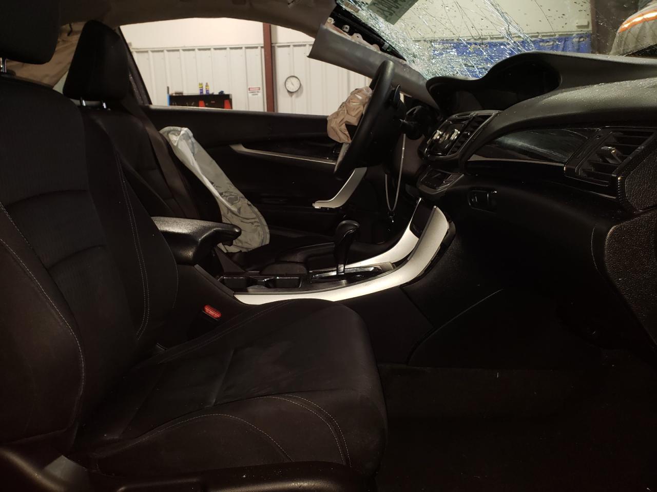 Photo 5 from auction – 2014 HONDA ACCORD with VIN 1HGCT1B77EA008247