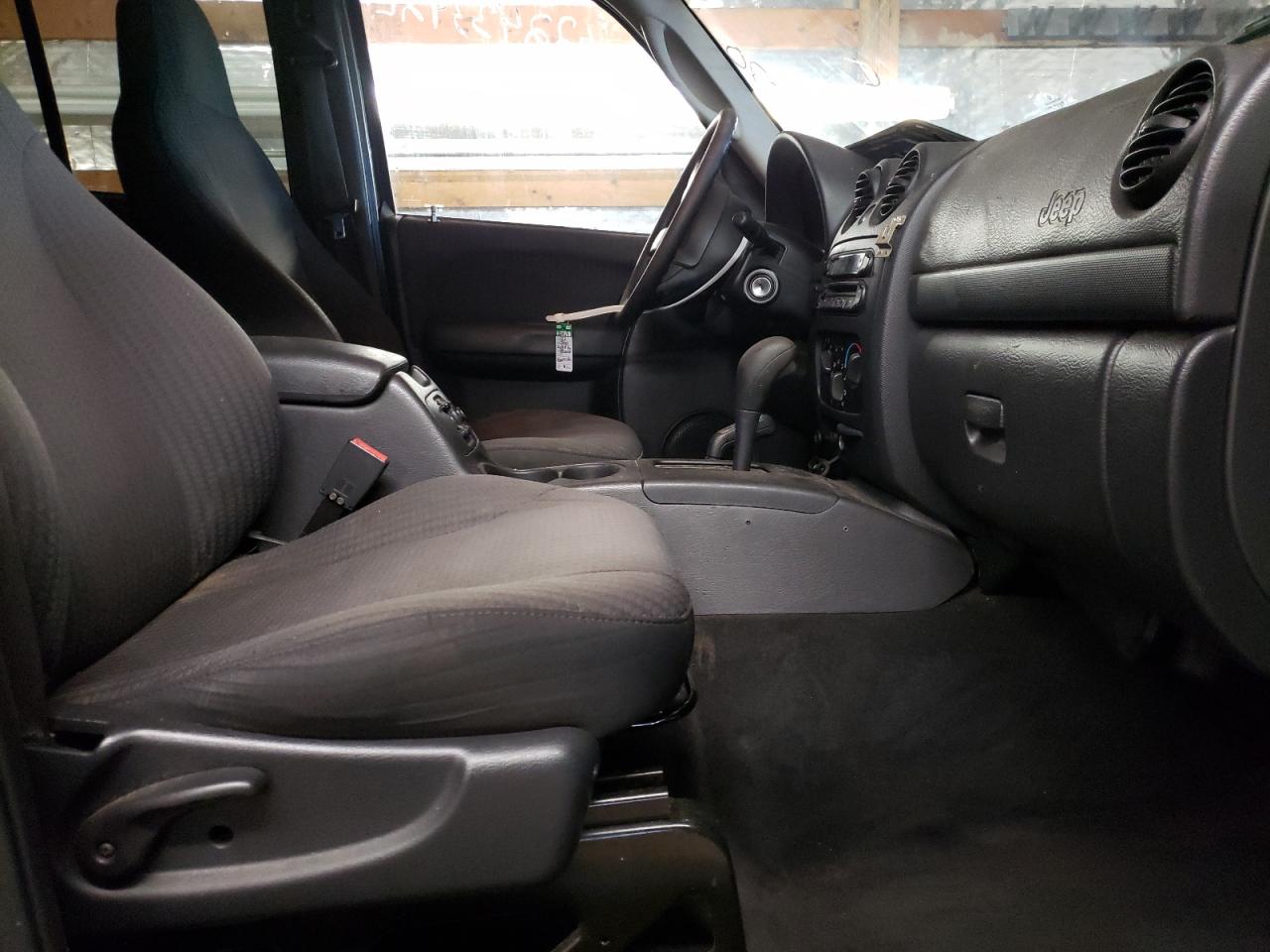 Zdjęcie 5 z aukcji – 2002 JEEP LIBERTY SP z VIN 1J4GL48K82W257520