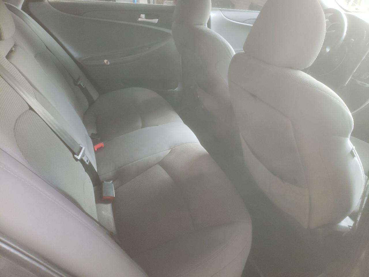 Photo 6 from auction – 2014 HYUNDAI SONATA GLS with VIN 5NPEB4AC8EH858570