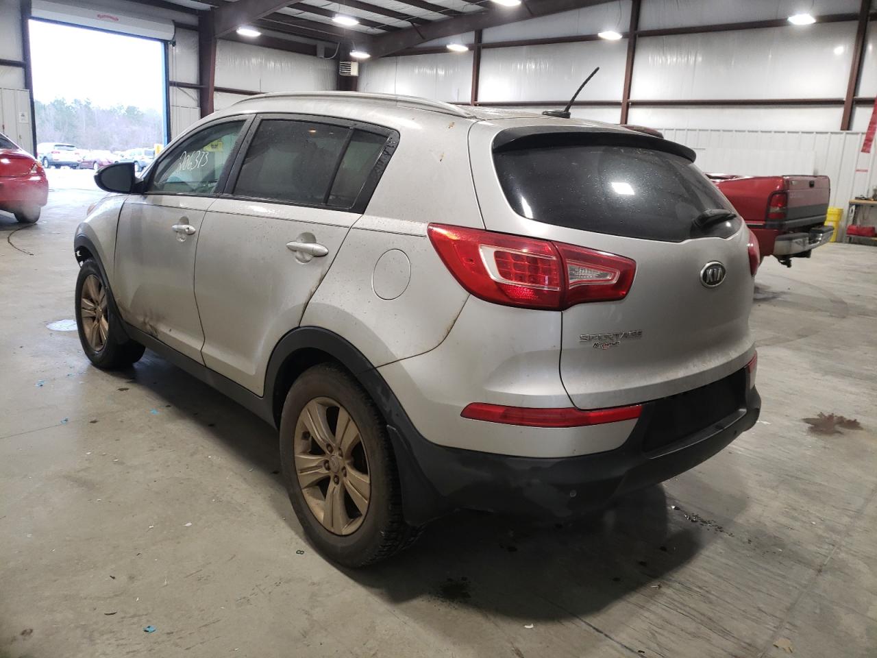 Photo 3 from auction – 2011 KIA SPORTAGE L with VIN KNDPB3A25B7086443