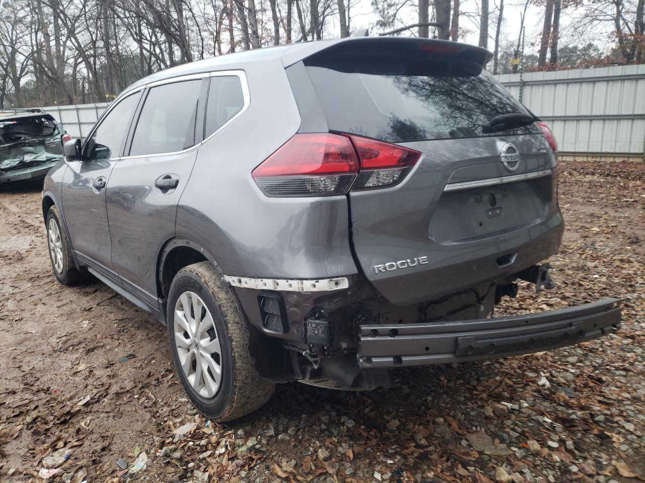 Photo 3 from auction – 2018 NISSAN ROGUE S with VIN KNMAT2MTXJP580569