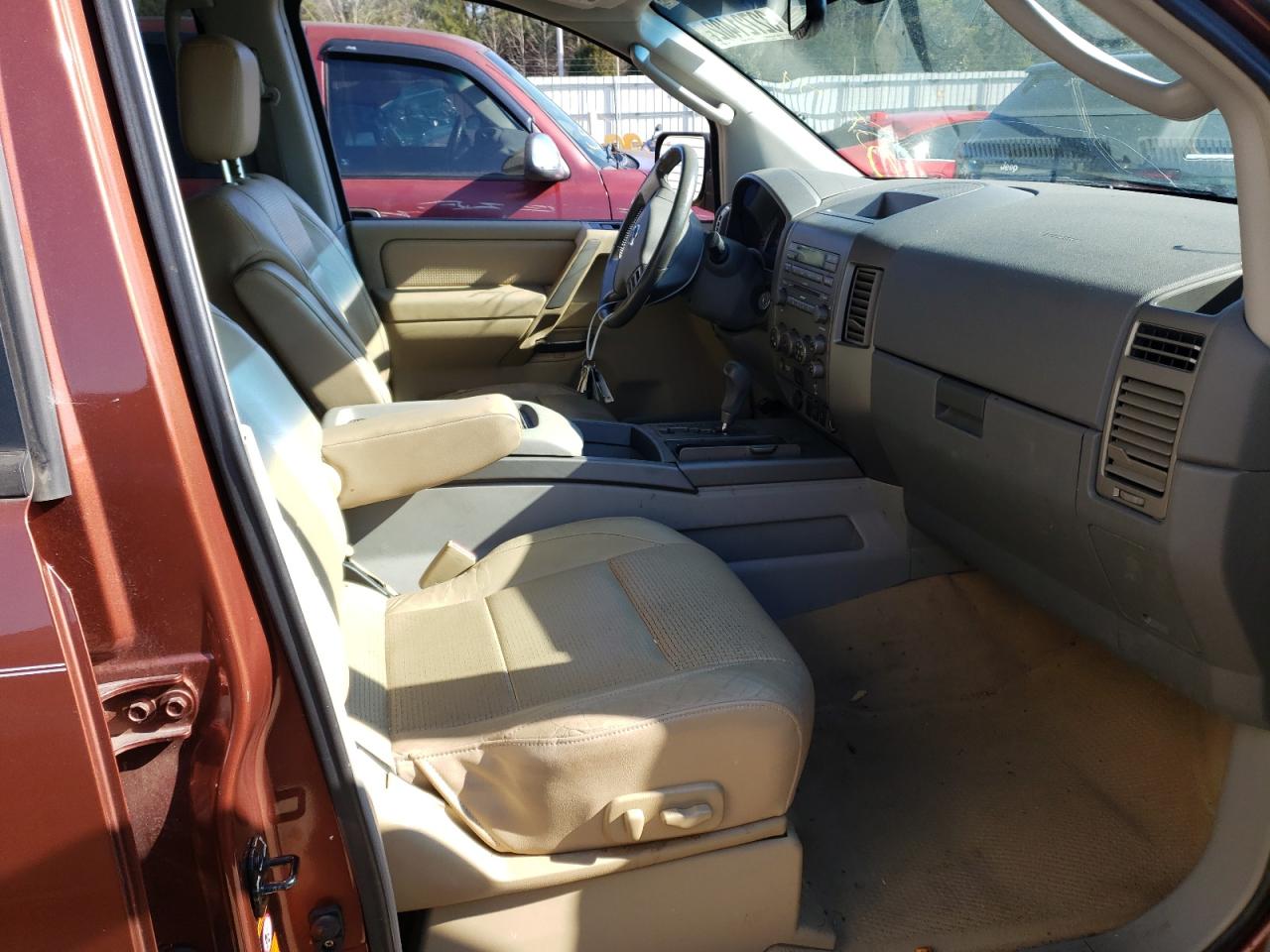 Photo 5 from auction – 2004 NISSAN ARMADA with VIN 5N1AA08A34N706091