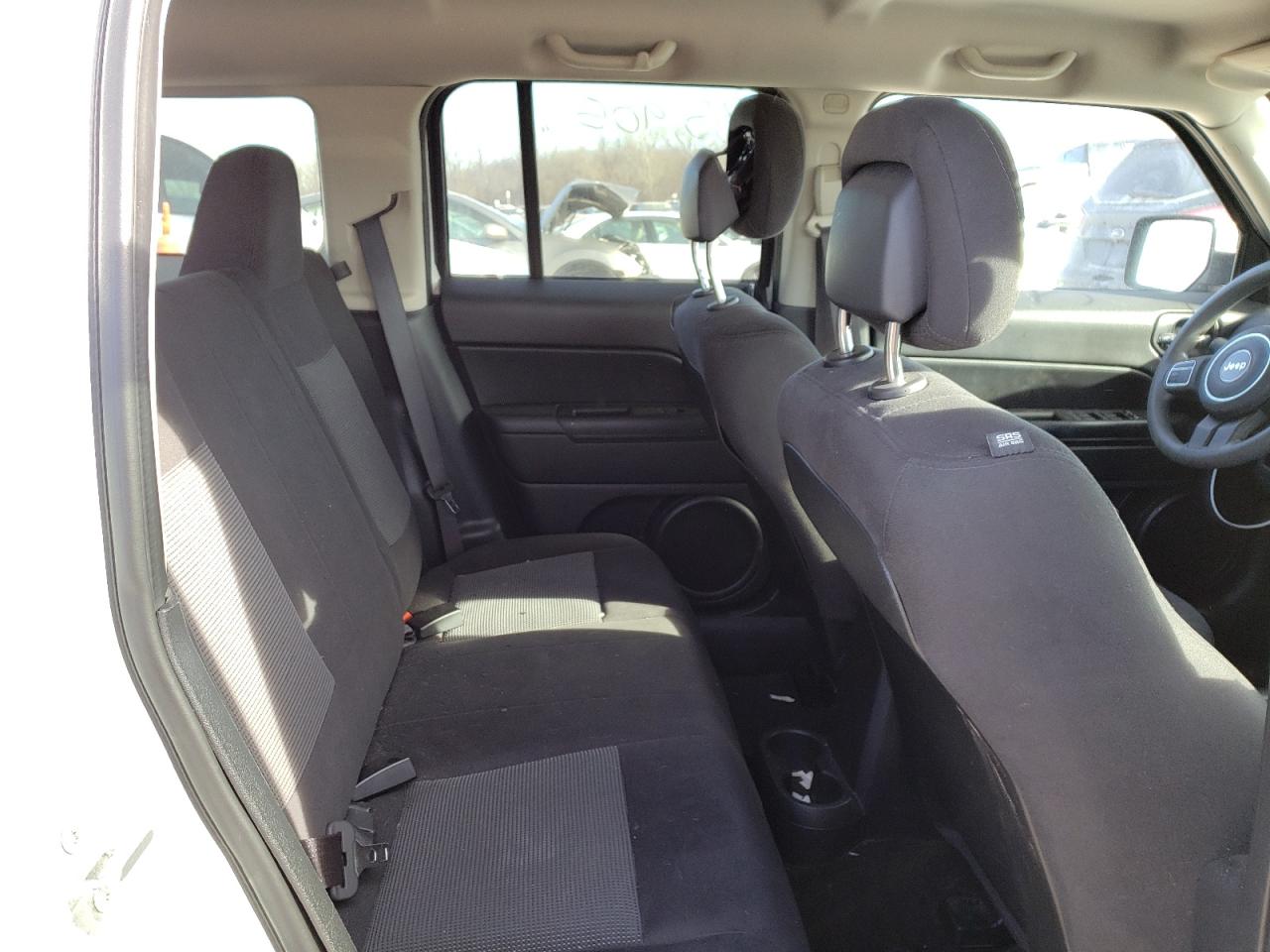 Photo 6 from auction – 2016 JEEP PATRIOT SP with VIN 1C4NJPBB4GD507075