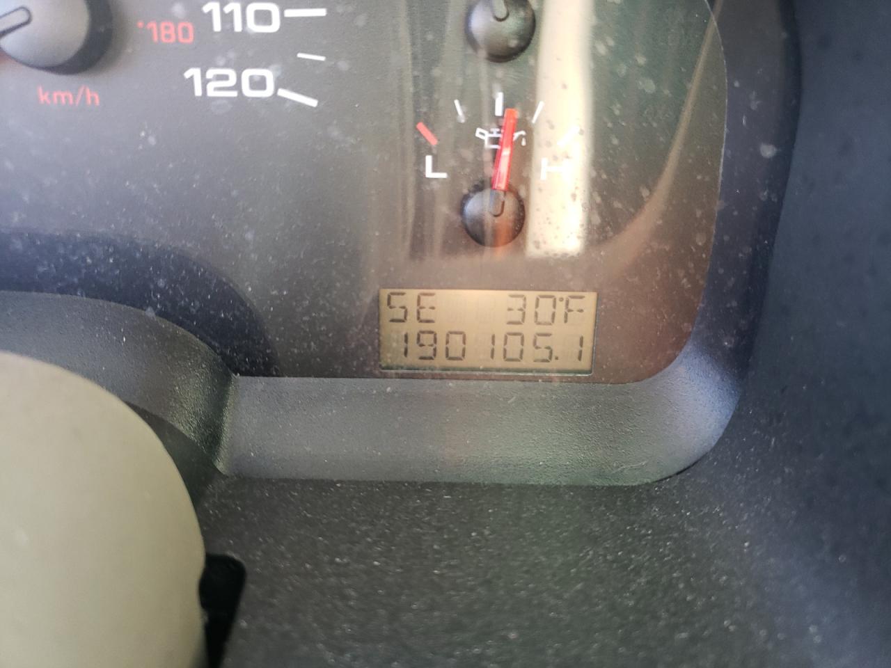 Photo 8 from auction – 2005 FORD F150 with VIN 1FTRX14W25NA23099