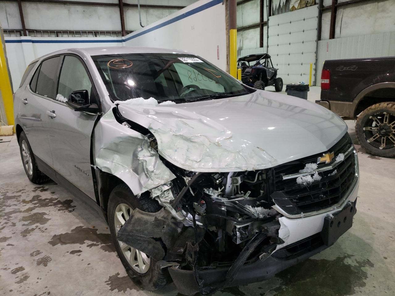 CHEVROLET EQUINOX LT 2018 with VIN 2GNAXSEV9J6164069 - Photo from auction