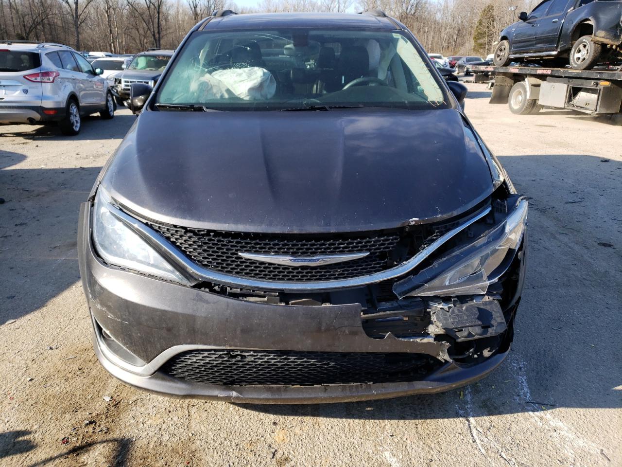Photo 9 from auction – 2017 CHRYSLER PACIFICA T with VIN 2C4RC1BG4HR527264