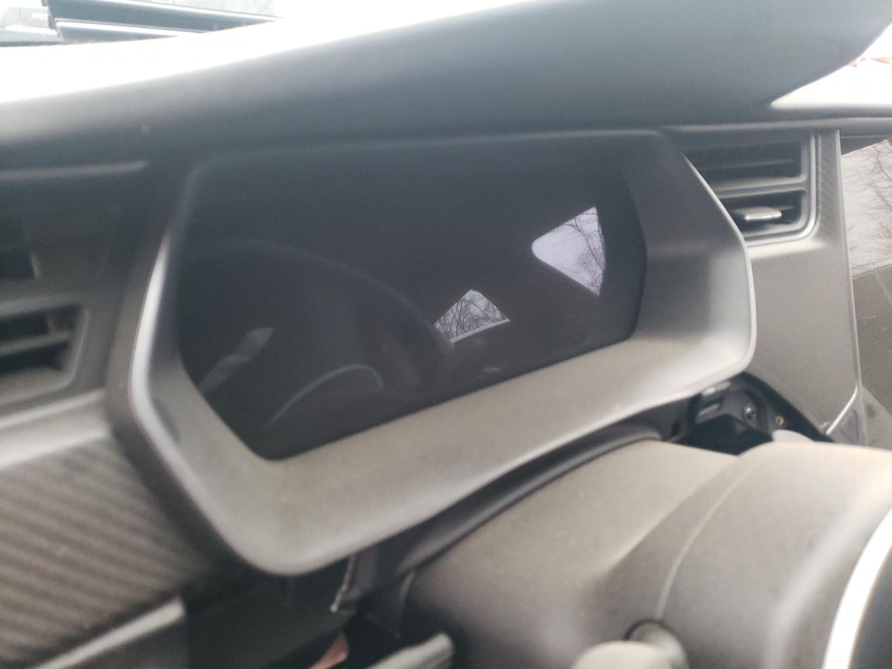 Photo 8 from auction – 2018 TESLA MODEL S with VIN 5YJSA1E42JF255047