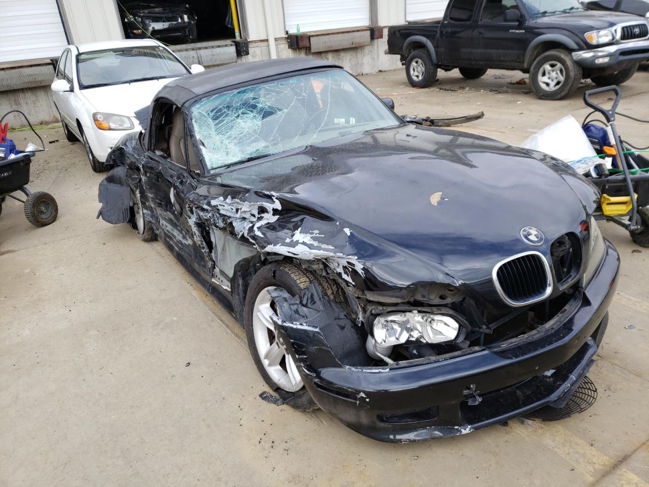 صورة رقم 1 من المزاد - 2000 BMW Z3 2.3 مع VIN WBACH9344YLF89511