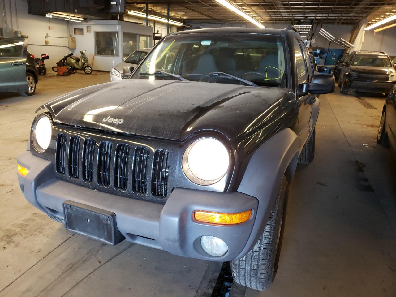 Photo 2 from auction – 2003 JEEP LIBERTY SP with VIN 1J4GL48K03W708117