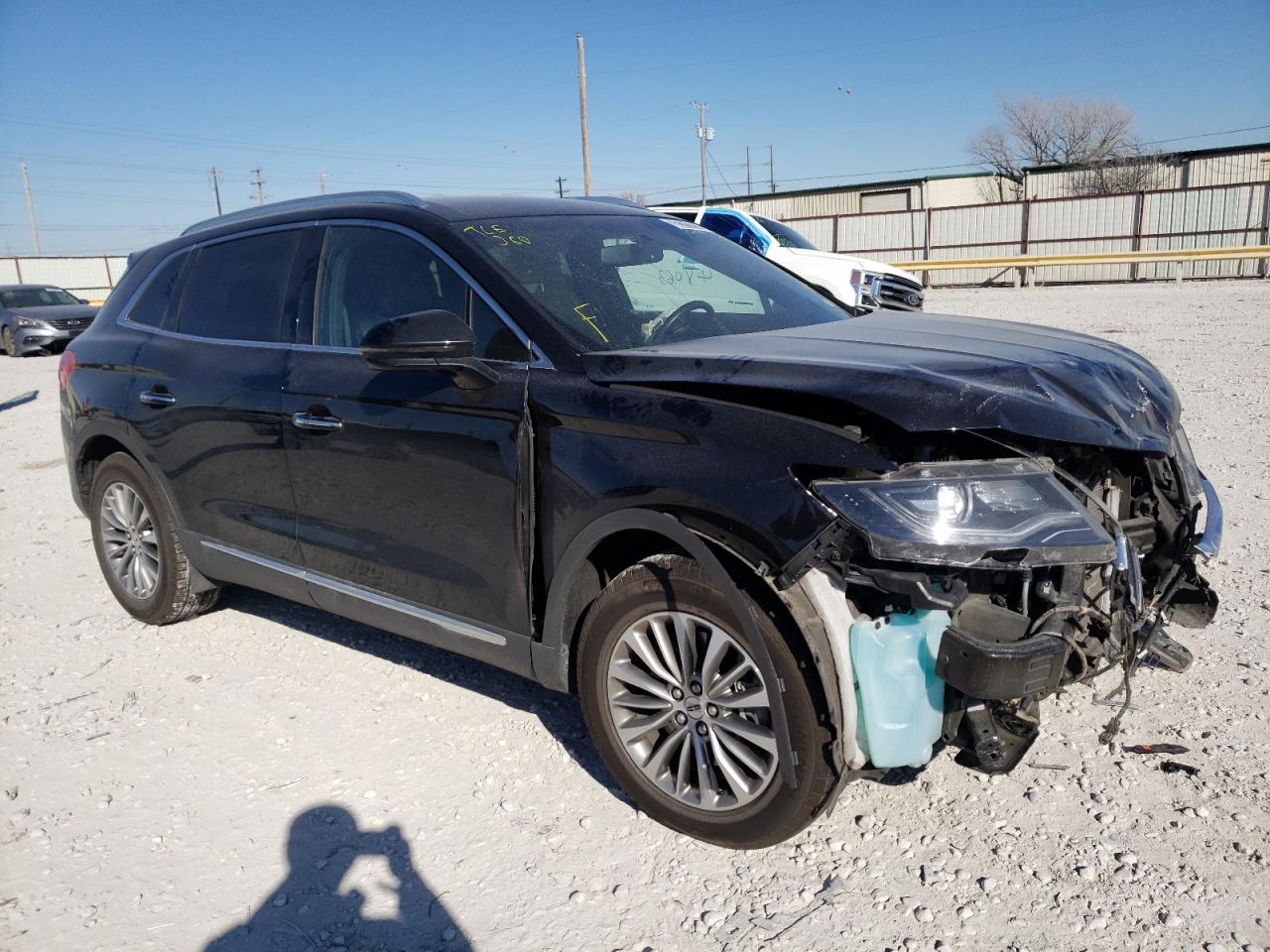 LINCOLN MKX SELECT 2017 with VIN 2LMPJ6KR6HBL40225 - Photo from auction