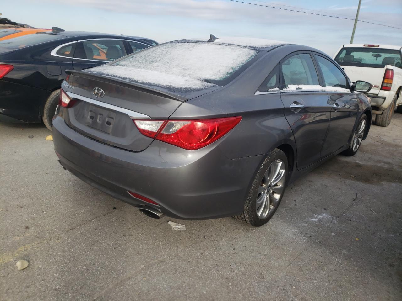 Photo 4 from auction – 2012 HYUNDAI SONATA SE with VIN 5NPEC4AC3CH418959
