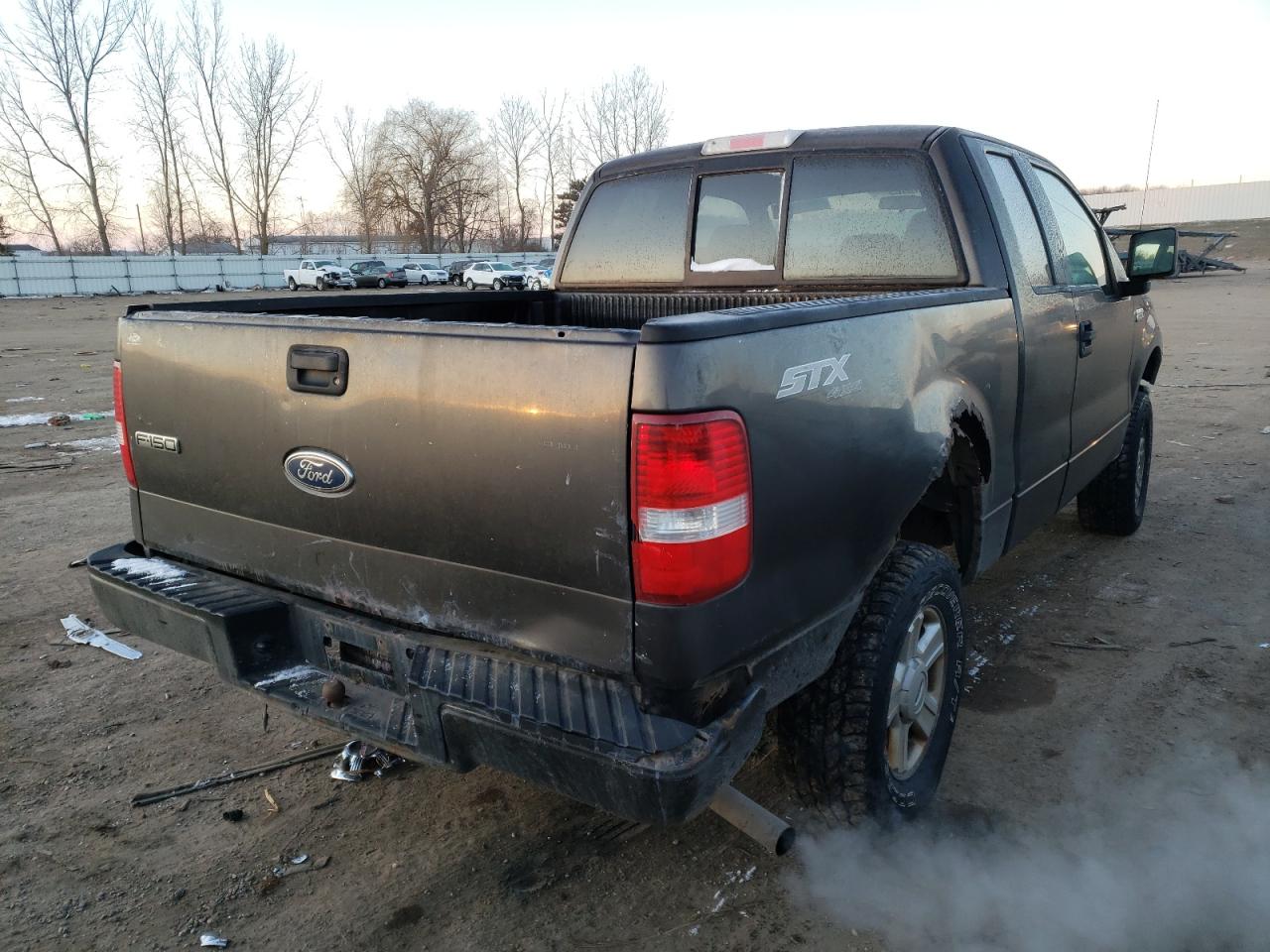 Photo 4 from auction – 2005 FORD F150 with VIN 1FTRX14W75FA77931