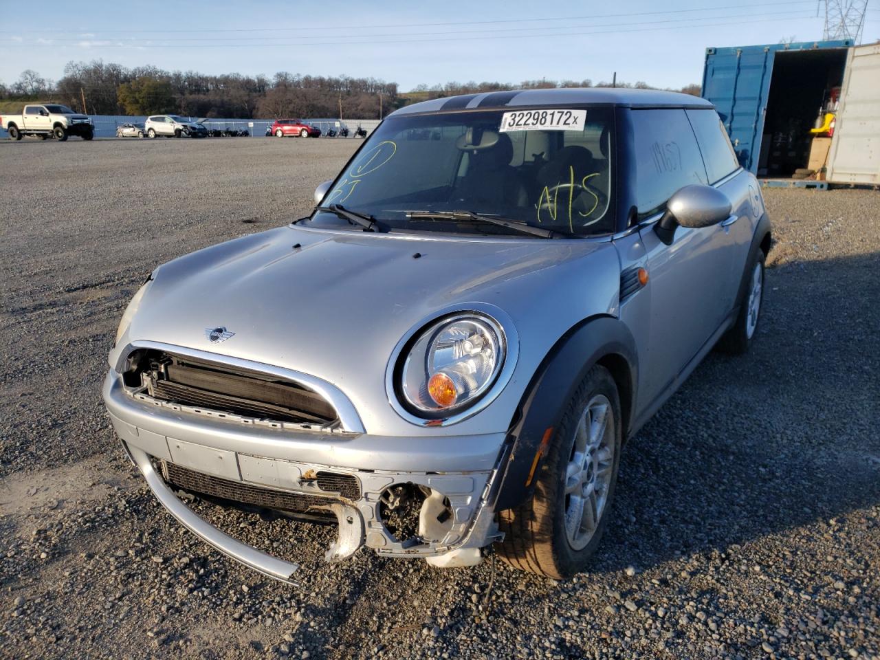 Photo 2 from auction – 2010 MINI COOPER with VIN WMWMF3C54ATU77245