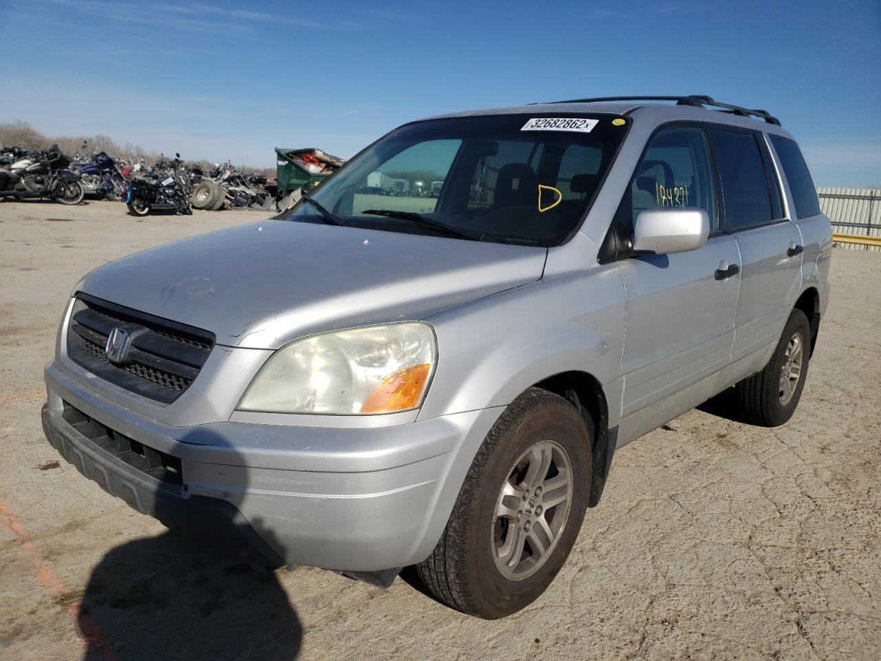Photo 2 from auction – 2004 HONDA PILOT EX with VIN 2HKYF18484H510300