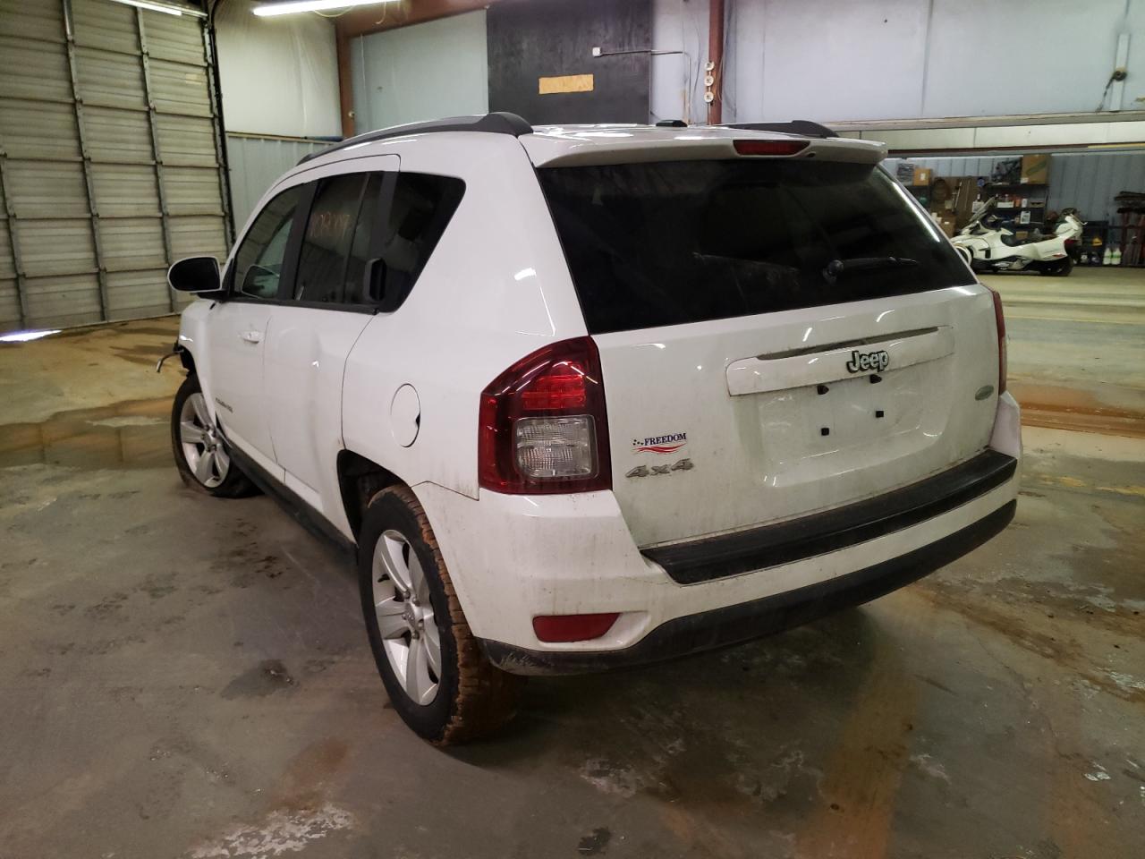 Photo 3 from auction – 2016 JEEP COMPASS LA with VIN 1C4NJDEB6GD759050