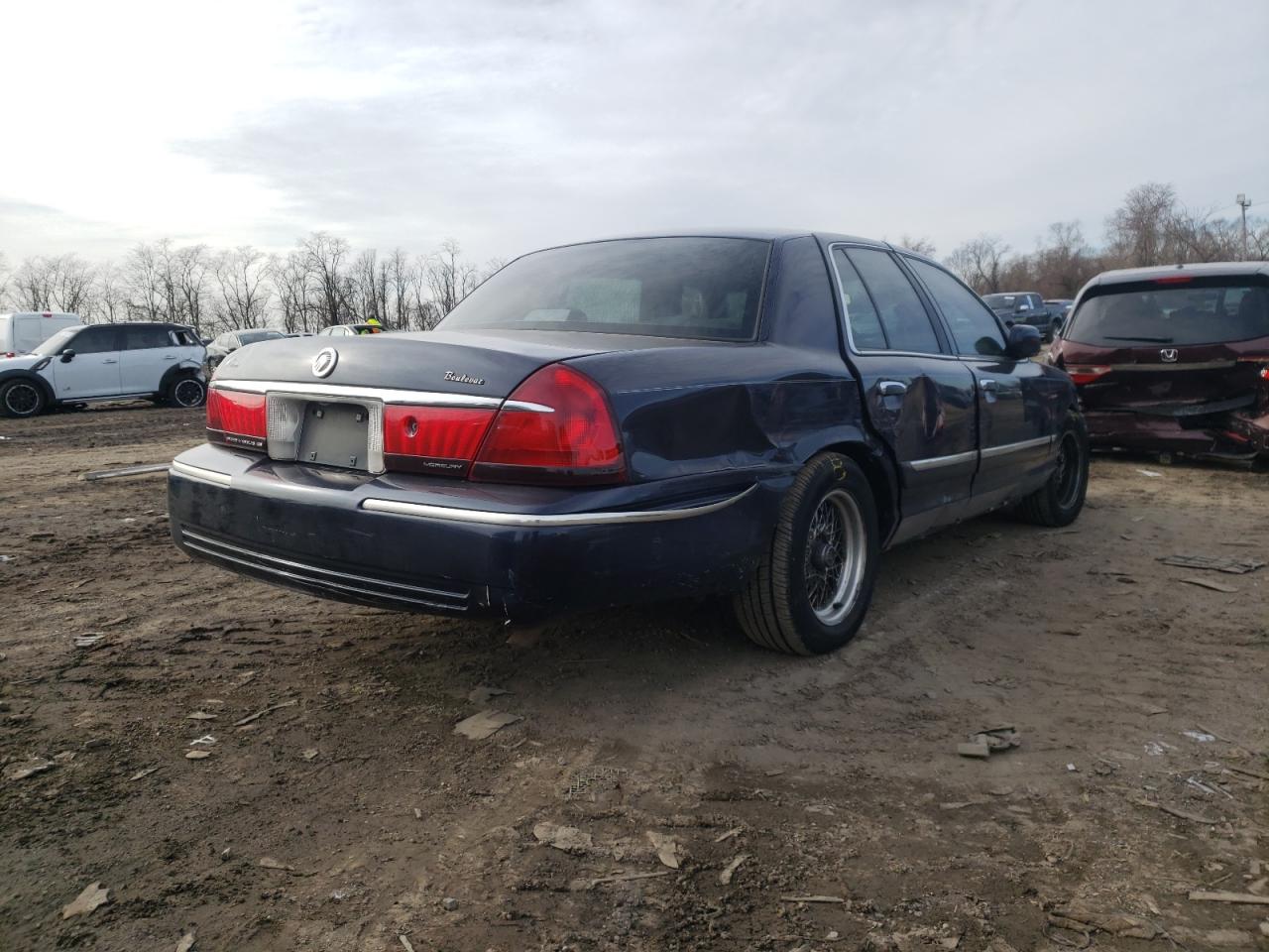 Photo 4 from auction – 2001 MERCURY GRAND MARQ with VIN 2MEFM74W31X645605