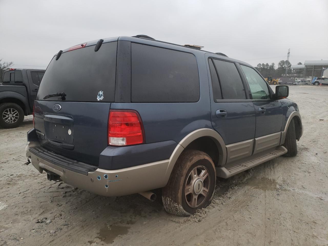 Zdjęcie 4 z aukcji – 2003 FORD EXPEDITION z VIN 1FMRU17W03LC10155