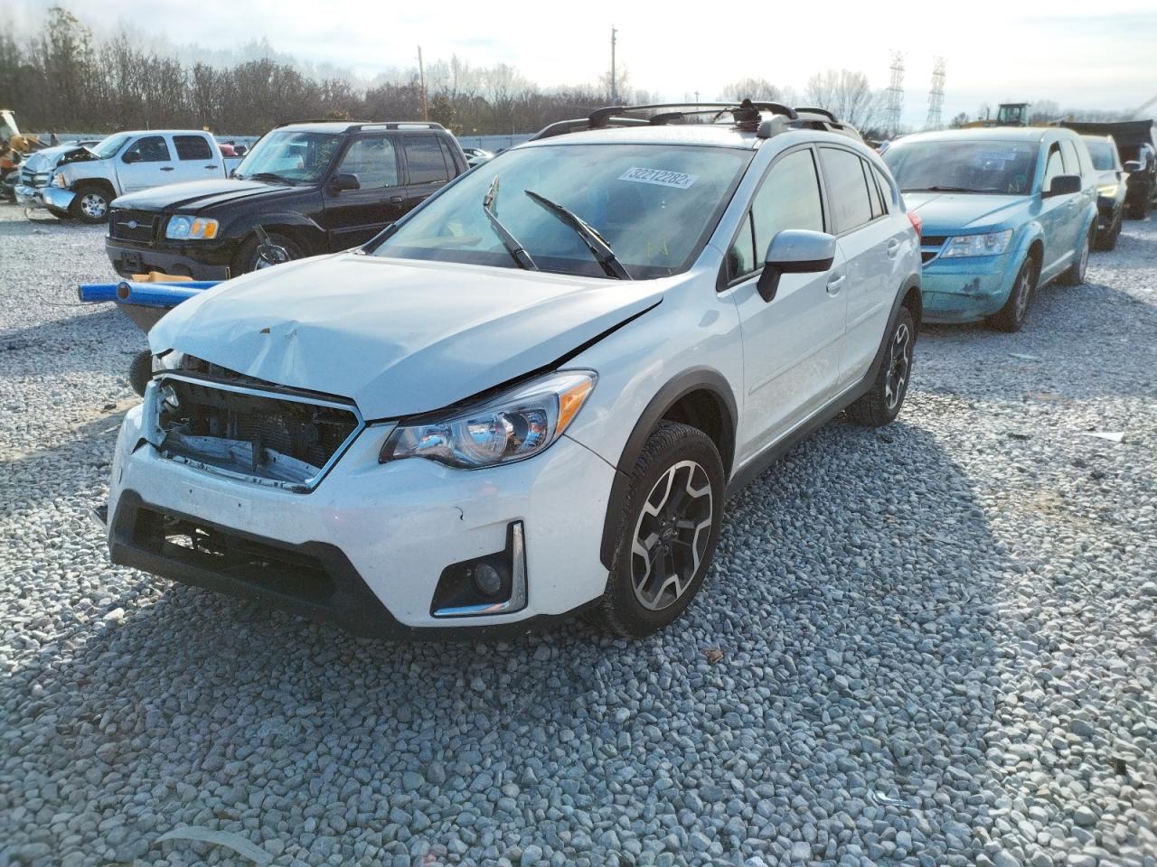 Photo 2 from auction – 2017 SUBARU CROSSTREK with VIN JF2GPADC3HH275736
