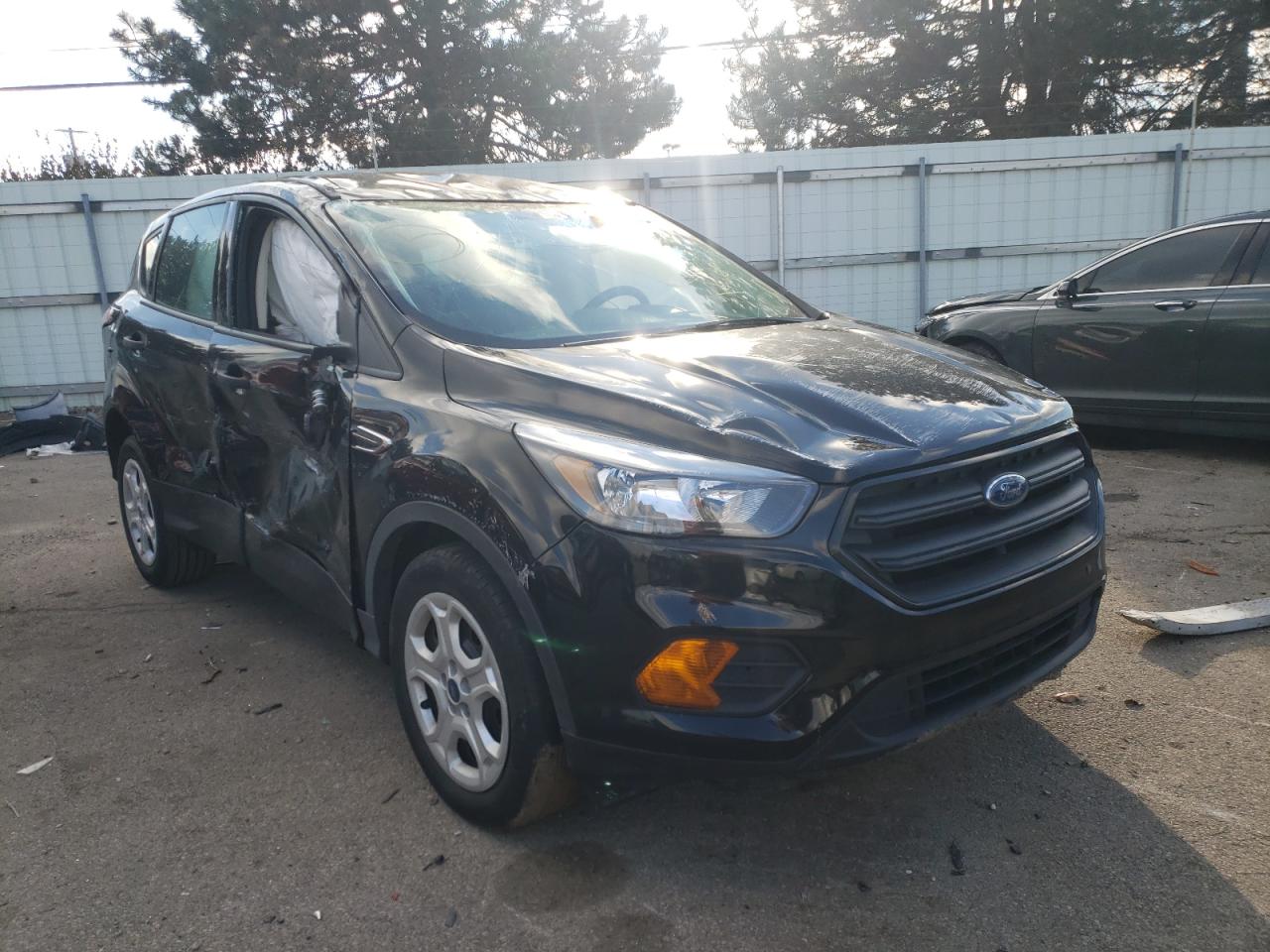 FORD ESCAPE S 2018 with VIN 1FMCU0F78JUB08152 - Photo from auction