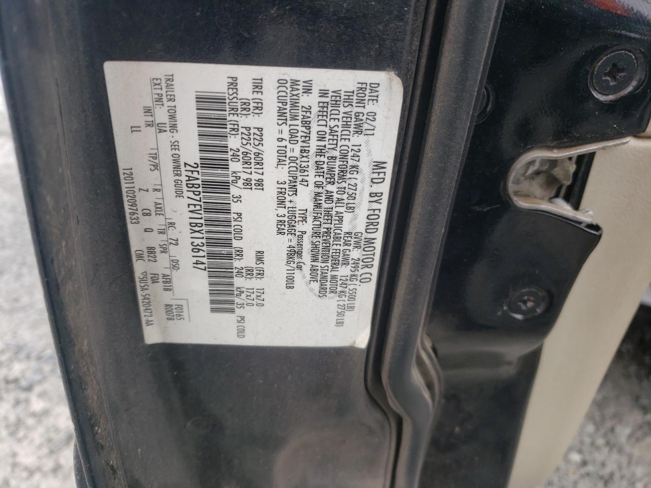 Photo 10 from auction – 2011 FORD CROWN VICT with VIN 2FABP7EV1BX136147