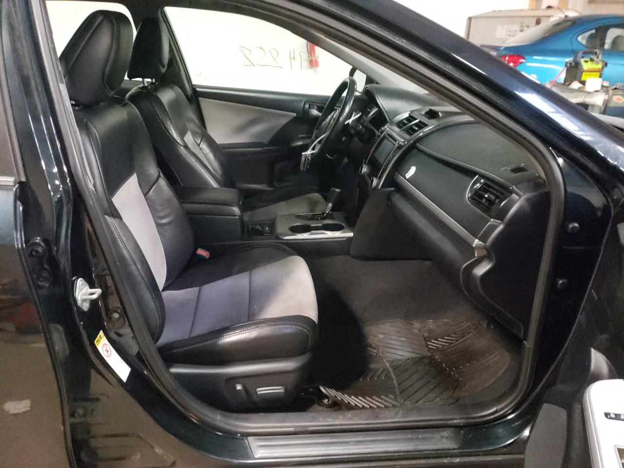 Photo 5 from auction – 2012 TOYOTA CAMRY BASE with VIN 4T1BF1FK7CU092125