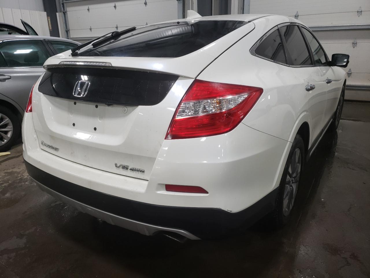 Photo 4 from auction – 2013 HONDA CROSSTOUR with VIN 5J6TF2H55DL004504