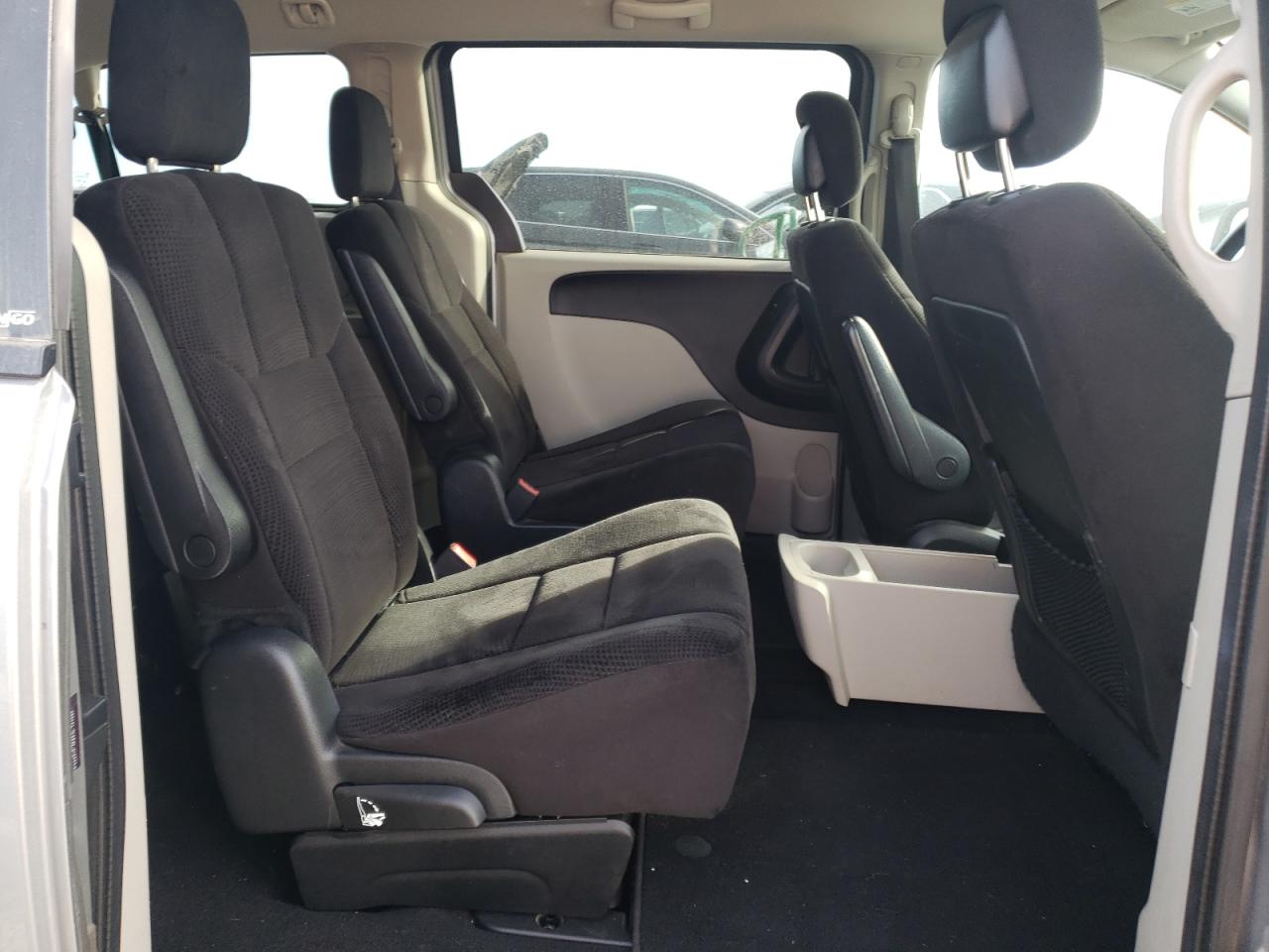 Photo 6 from auction – 2014 DODGE GRAND CARA with VIN 2C4RDGCG6ER128575