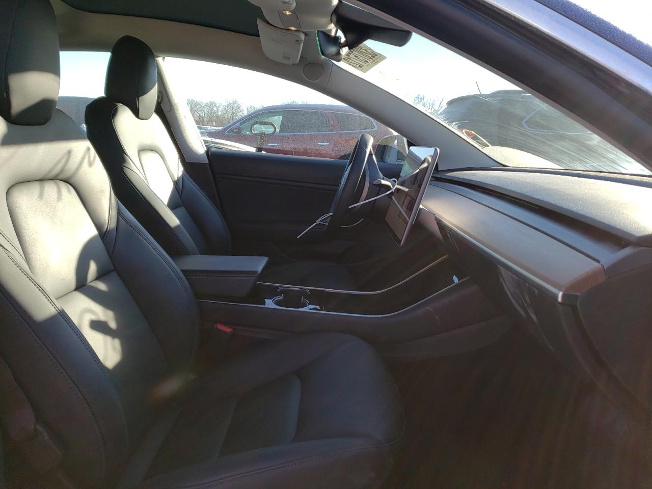 Photo 5 from auction – 2020 TESLA MODEL 3 with VIN 5YJ3E1EB9LF619975