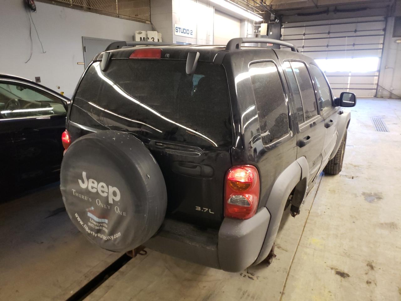 Photo 4 from auction – 2003 JEEP LIBERTY SP with VIN 1J4GL48K03W708117