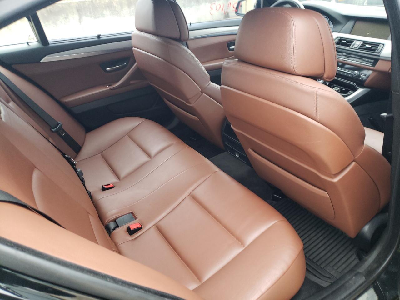 Photo 6 from auction – 2011 BMW 550 I with VIN WBAFR9C51BDE82095