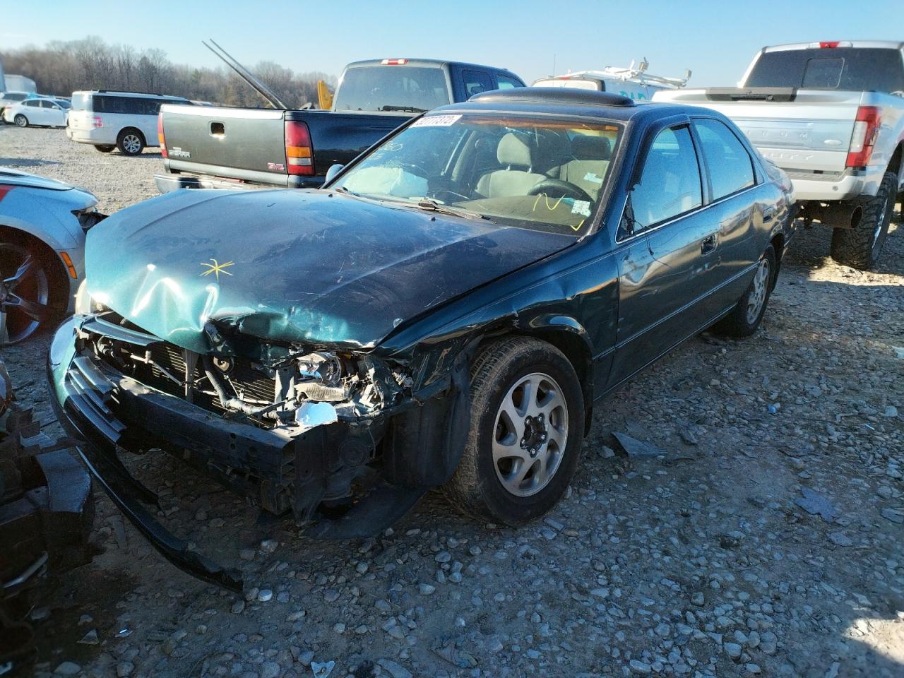 Photo 2 from auction – 1997 TOYOTA CAMRY with VIN 4T1BF22K5VU917710